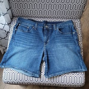 LEVI JEAN SHORTS